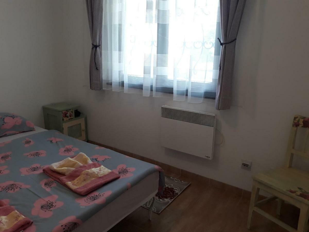 Apartman Dijelovi บิเยลยินา ภายนอก รูปภาพ